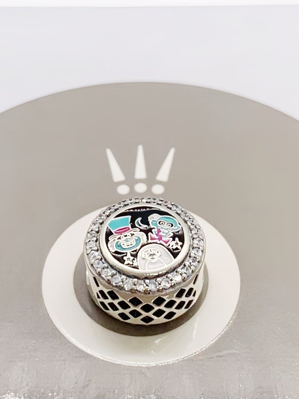 Pandora Halloween 2023 Haunted Mansion Hitchhiking Ghosts Bead Charm